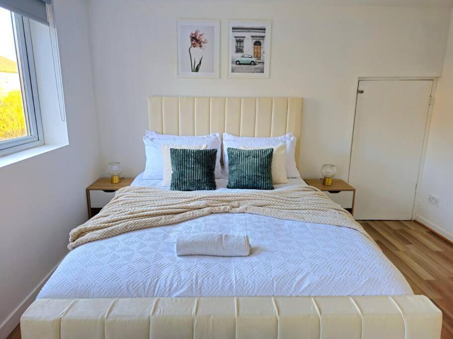 גלאזגו Spacious Haven With Free Parking מראה חיצוני תמונה
