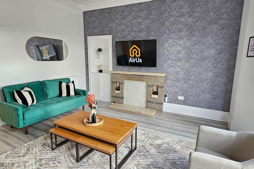 גלאזגו Spacious Haven With Free Parking מראה חיצוני תמונה