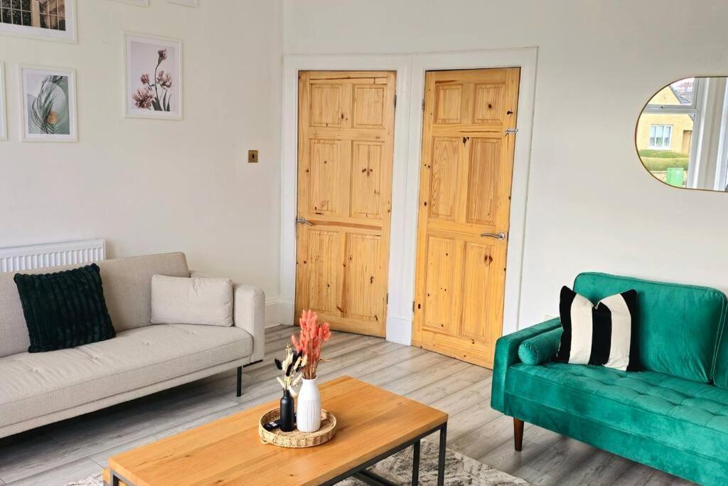 גלאזגו Spacious Haven With Free Parking מראה חיצוני תמונה