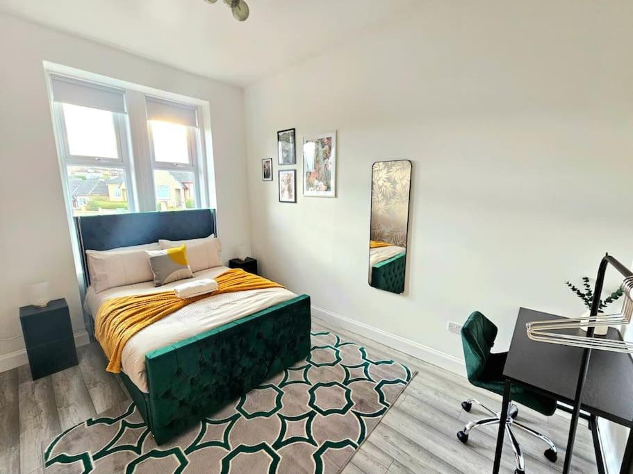 גלאזגו Spacious Haven With Free Parking מראה חיצוני תמונה